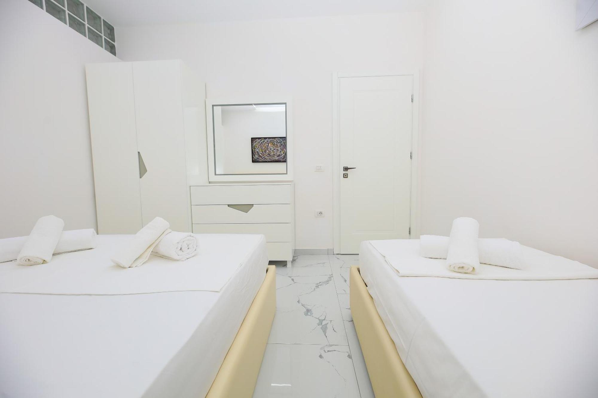 Jimi Apartments Vlorë エクステリア 写真
