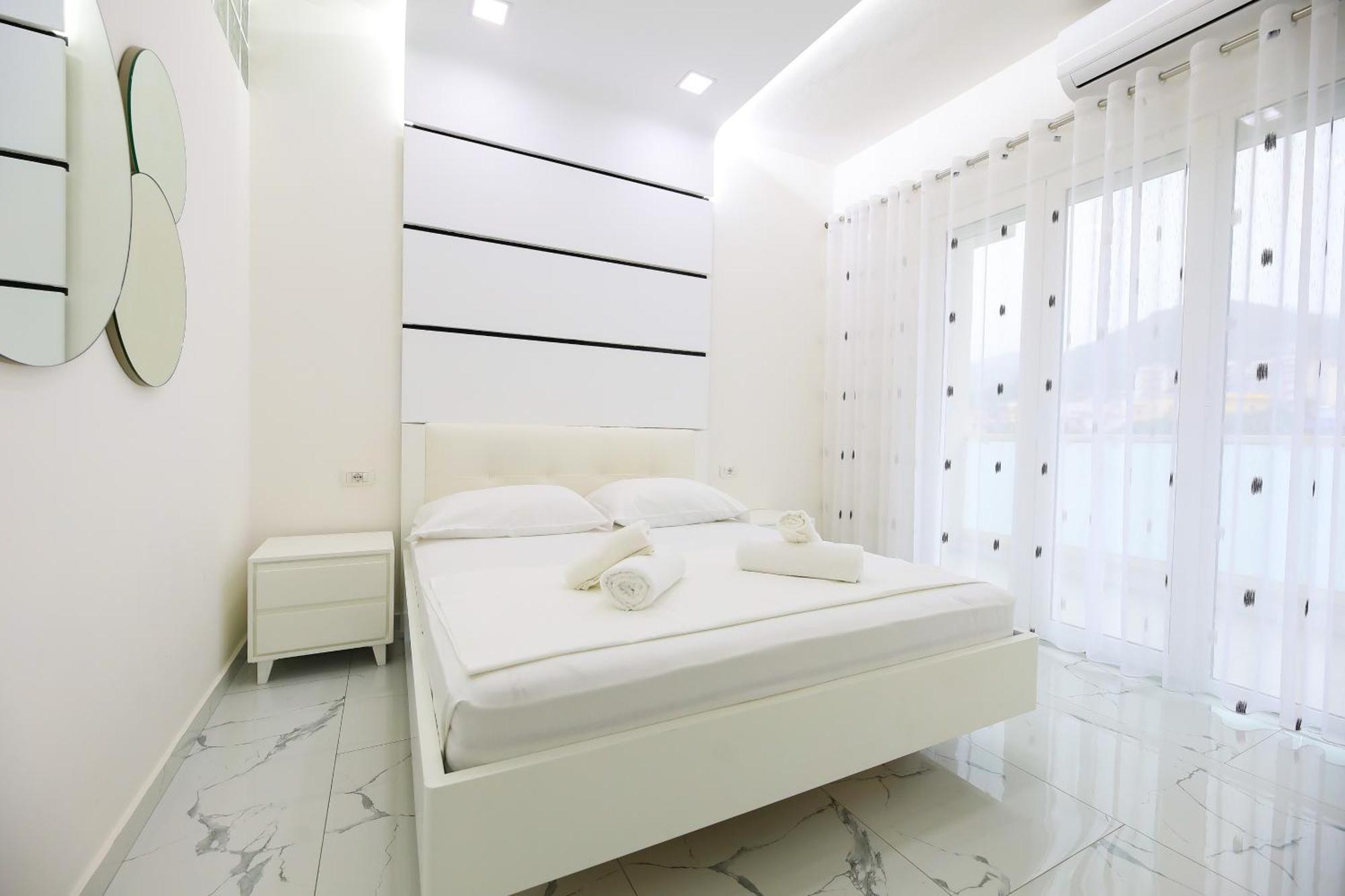 Jimi Apartments Vlorë エクステリア 写真