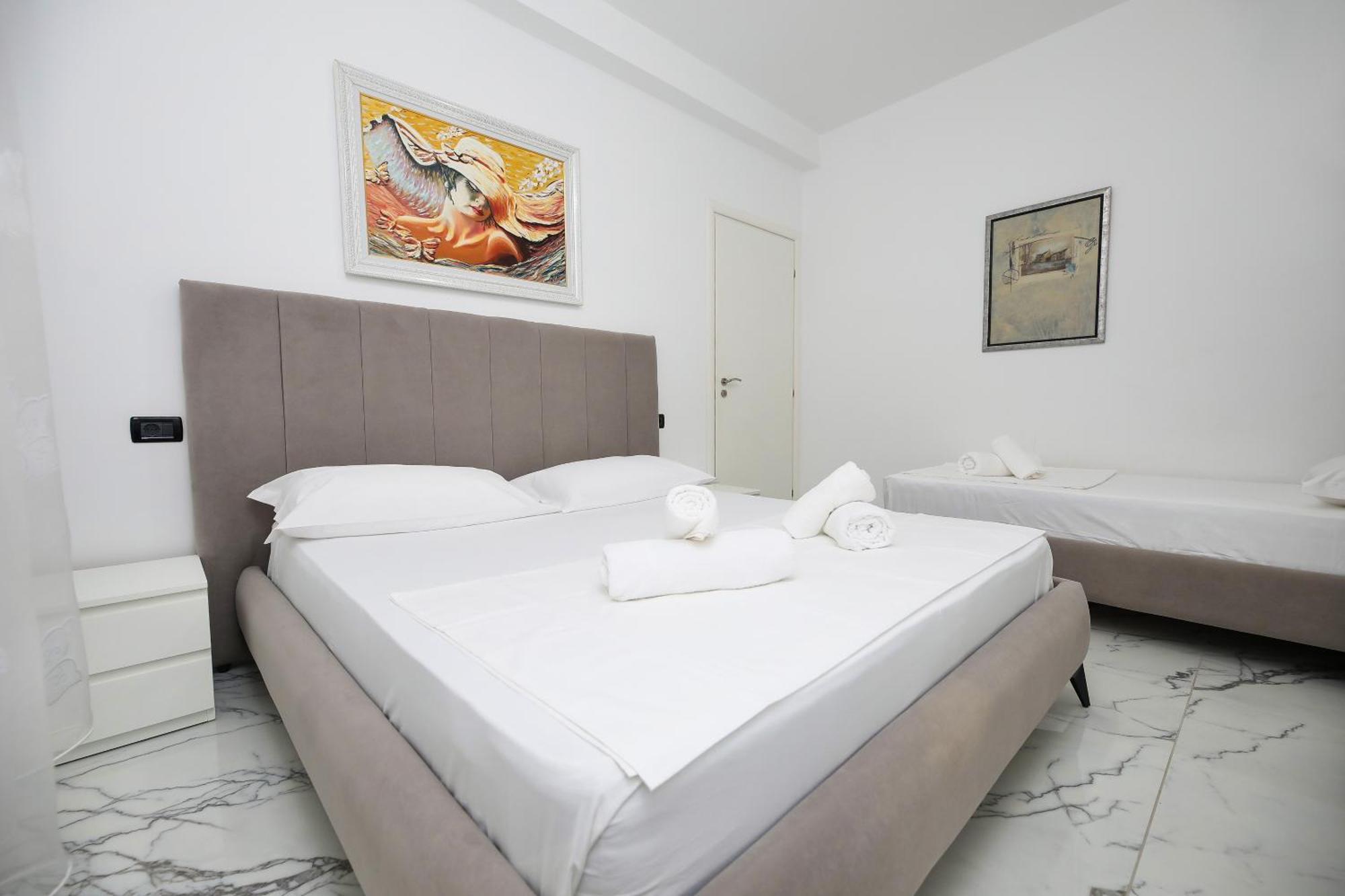 Jimi Apartments Vlorë エクステリア 写真